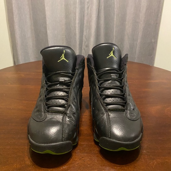 Jordan retro 13- black with green details. - Picture 1 of 4